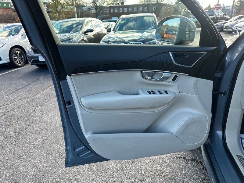 2020 Volvo XC90 T6 Momentum Worcester MA