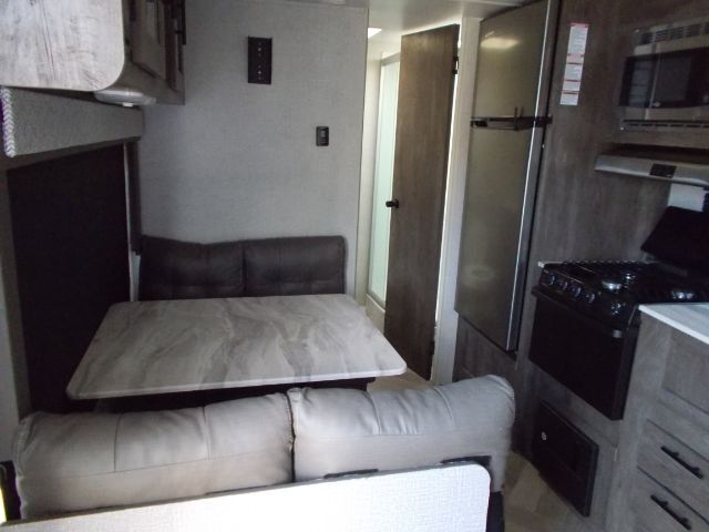 2020 WILDWOOD 241QBXL 241QBXL Monroe NC