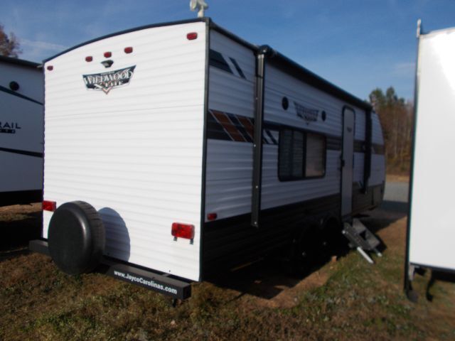 2020 WILDWOOD 241QBXL 241QBXL Monroe NC
