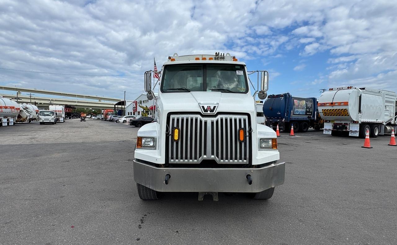 2020 Western Star 4700SB 25 yard Pac-Mac Rear Loader Garbage Truck