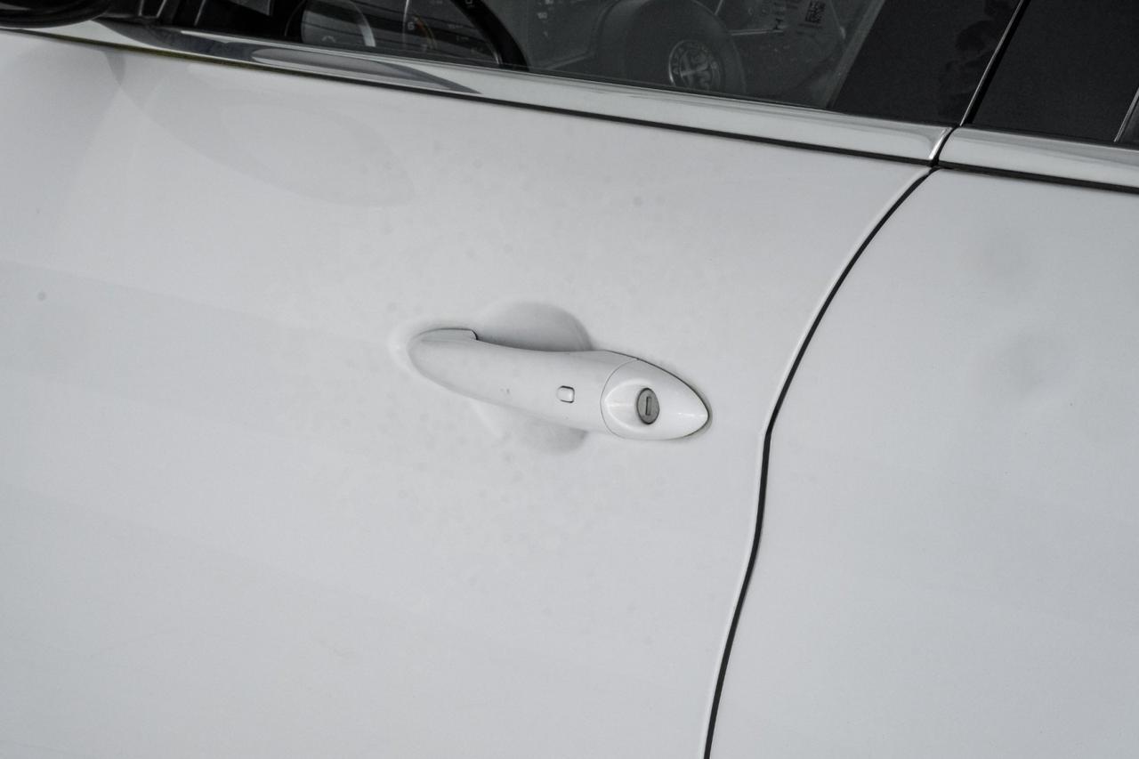 2021 Alfa Romeo Giulia Ti AWD AUTOMATIC NAVIGATION SUNROOF LEATHER HEATED SEATS REAR CA Carrollton TX