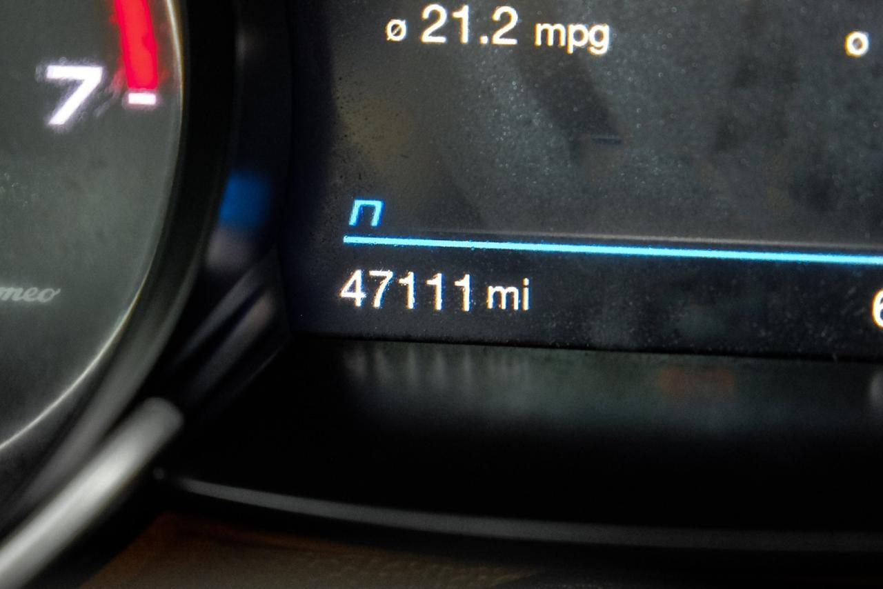 2021 Alfa Romeo Giulia Ti AWD AUTOMATIC NAVIGATION SUNROOF LEATHER HEATED SEATS REAR CA Carrollton TX