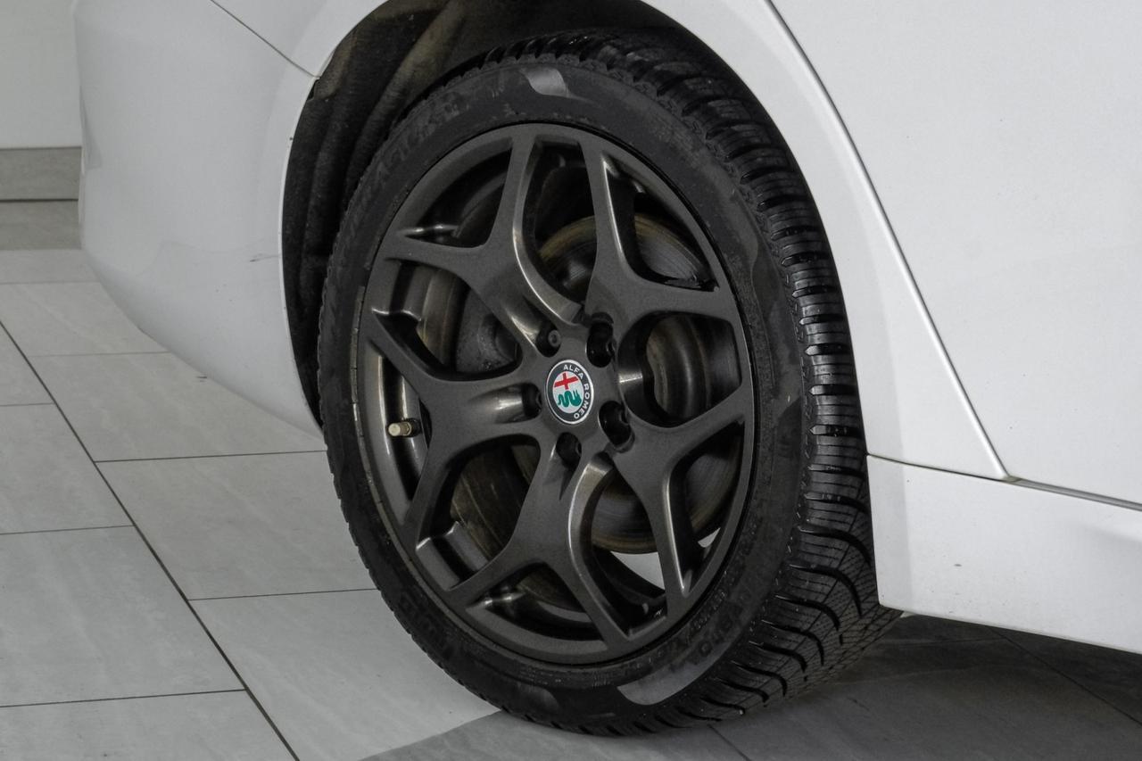 2021 Alfa Romeo Giulia Ti AWD AUTOMATIC NAVIGATION SUNROOF LEATHER HEATED SEATS REAR CA Carrollton TX