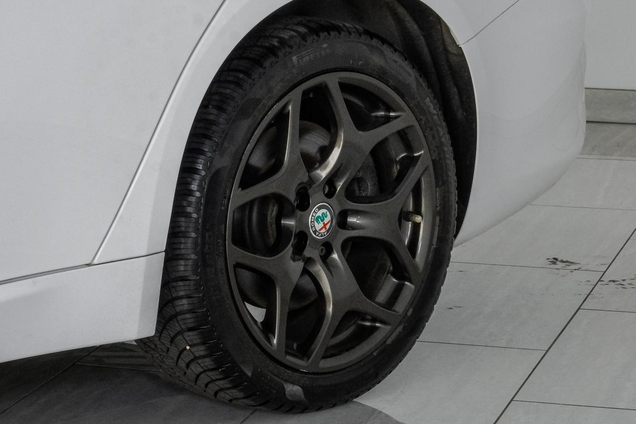 2021 Alfa Romeo Giulia Ti AWD AUTOMATIC NAVIGATION SUNROOF LEATHER HEATED SEATS REAR CA Carrollton TX