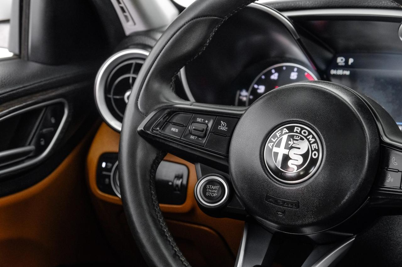 2021 Alfa Romeo Giulia Ti AWD AUTOMATIC NAVIGATION SUNROOF LEATHER HEATED SEATS REAR CA Carrollton TX