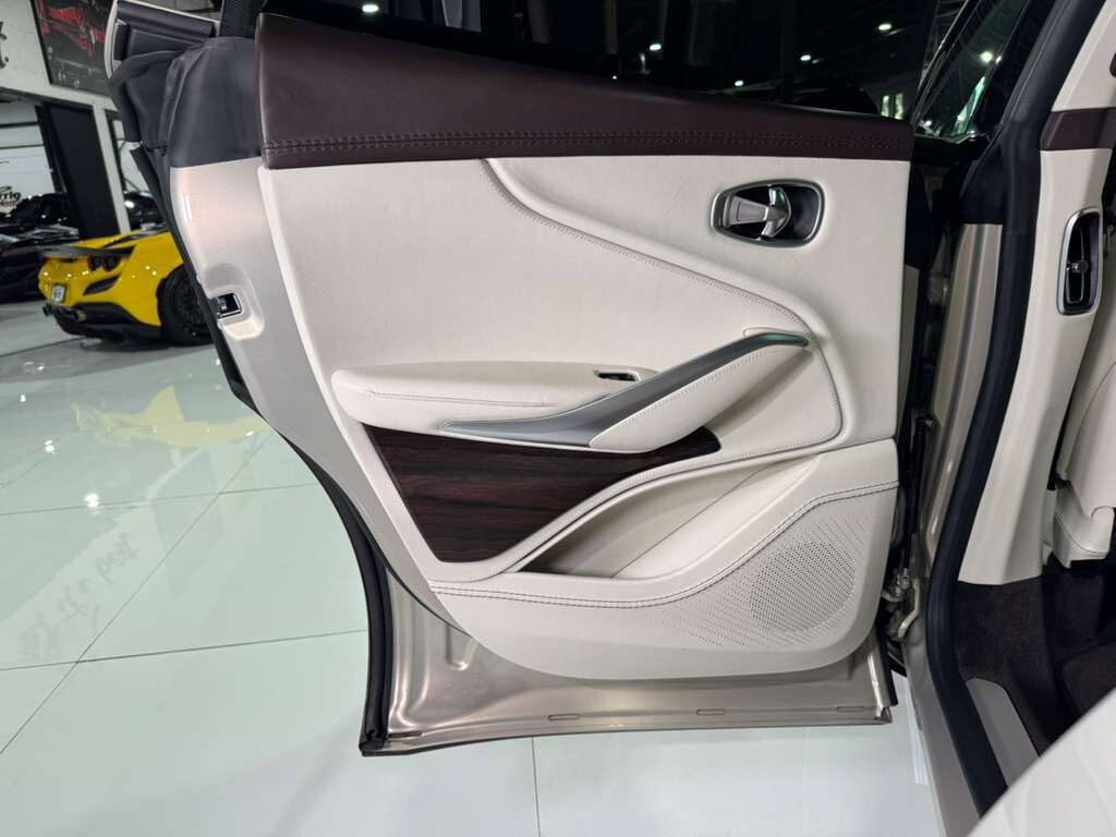 2021 Aston Martin DBX Fort Lauderdale FL