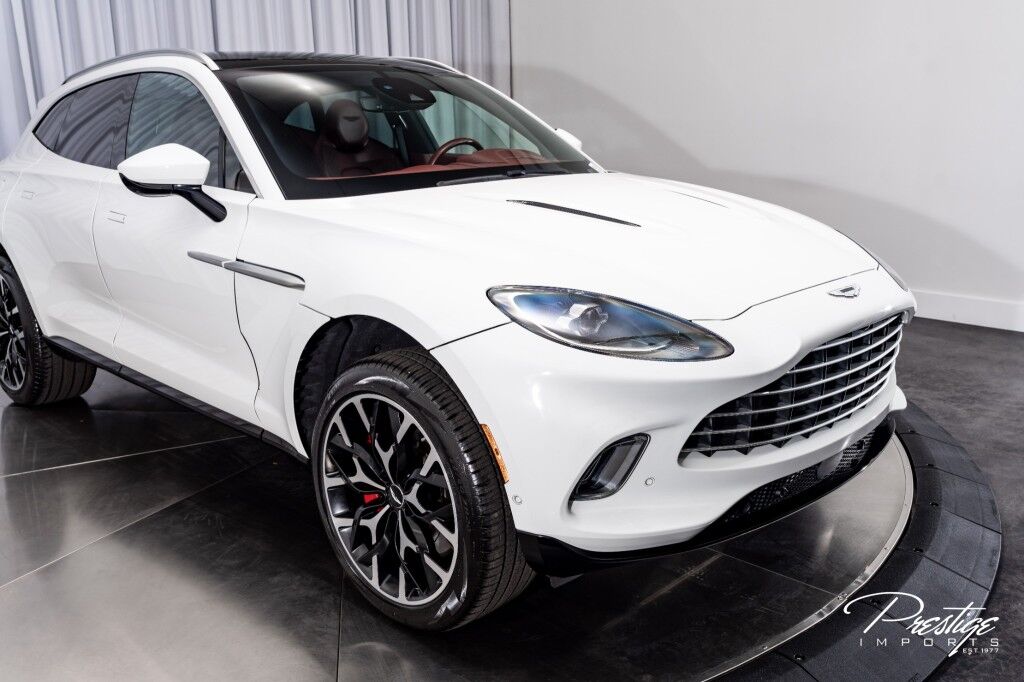 2021 Aston Martin DBX