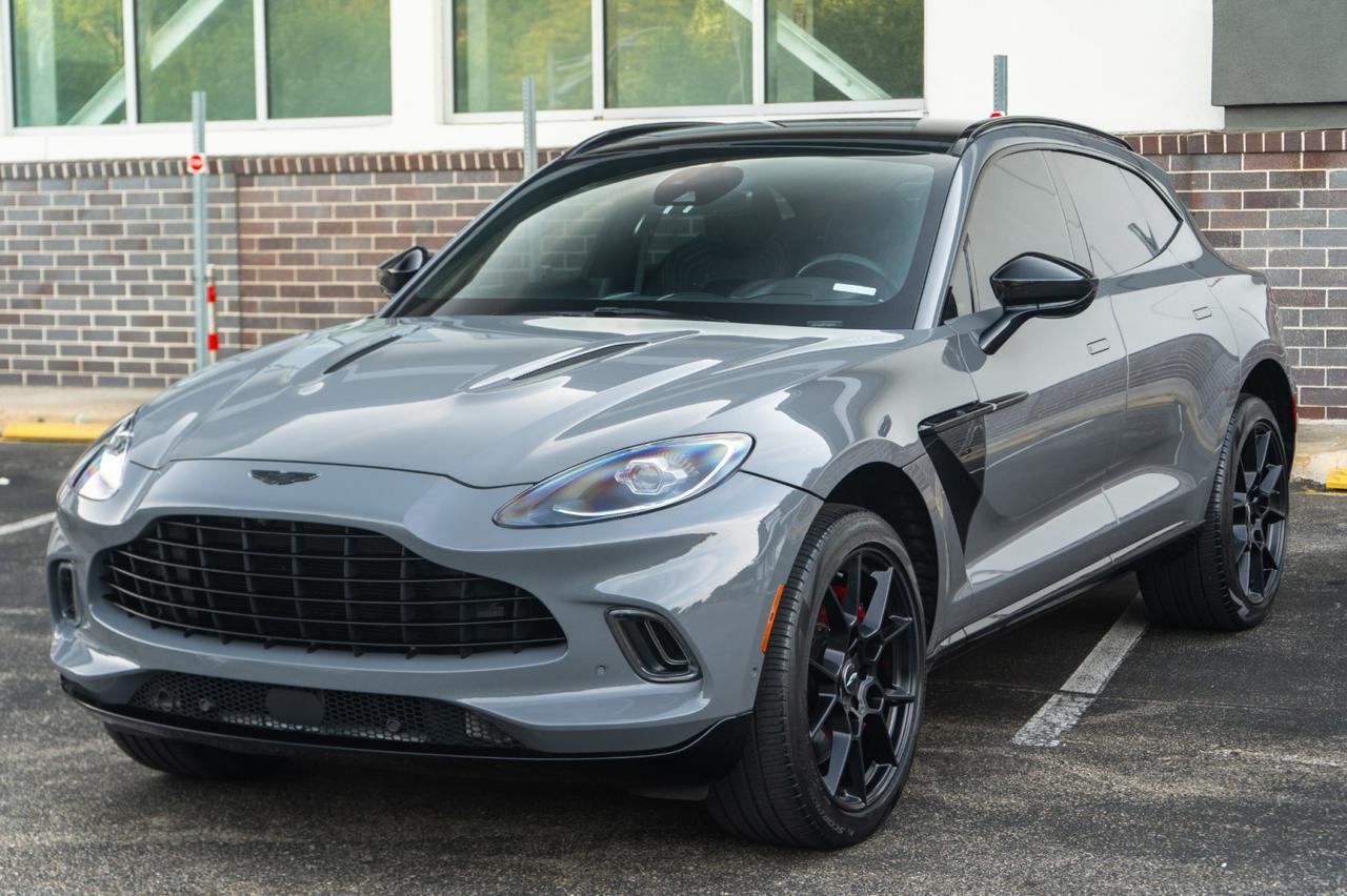 2021 Aston Martin DBX