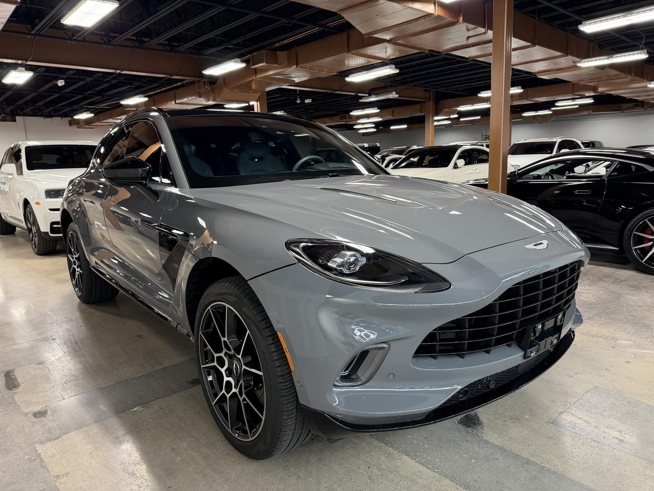 2021 Aston Martin DBX Base