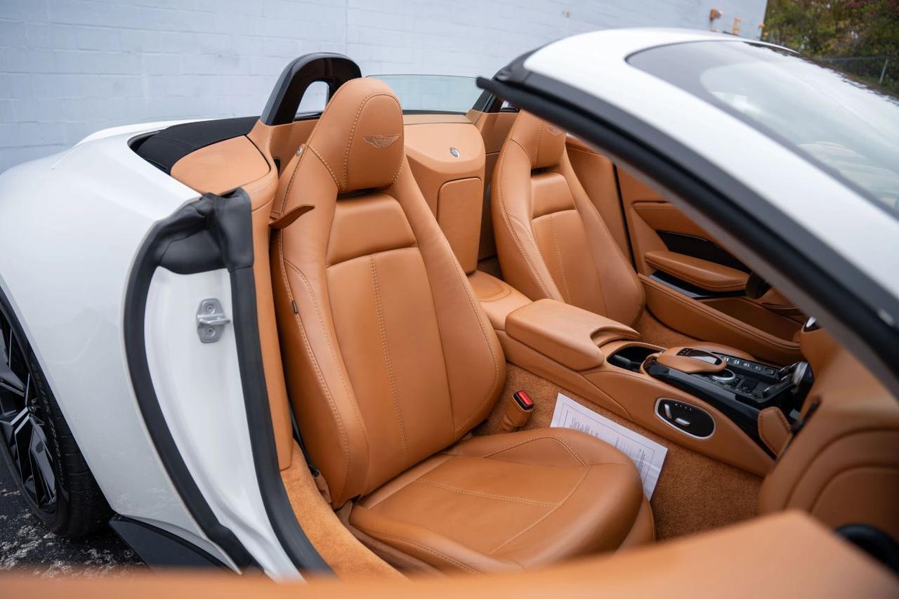 2021 Aston Martin Vantage Roadster Coupe 2D St. Louis MO
