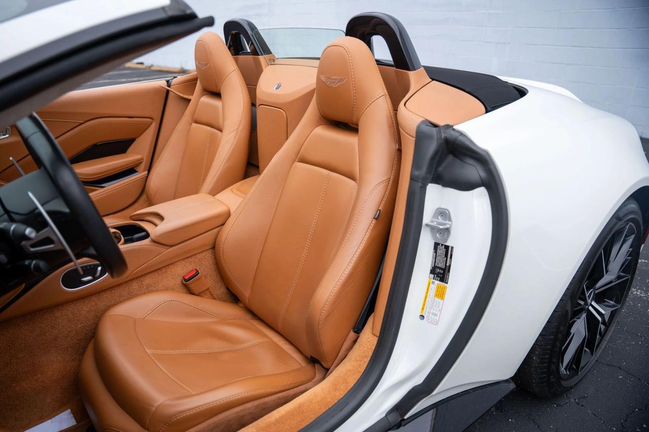 2021 Aston Martin Vantage