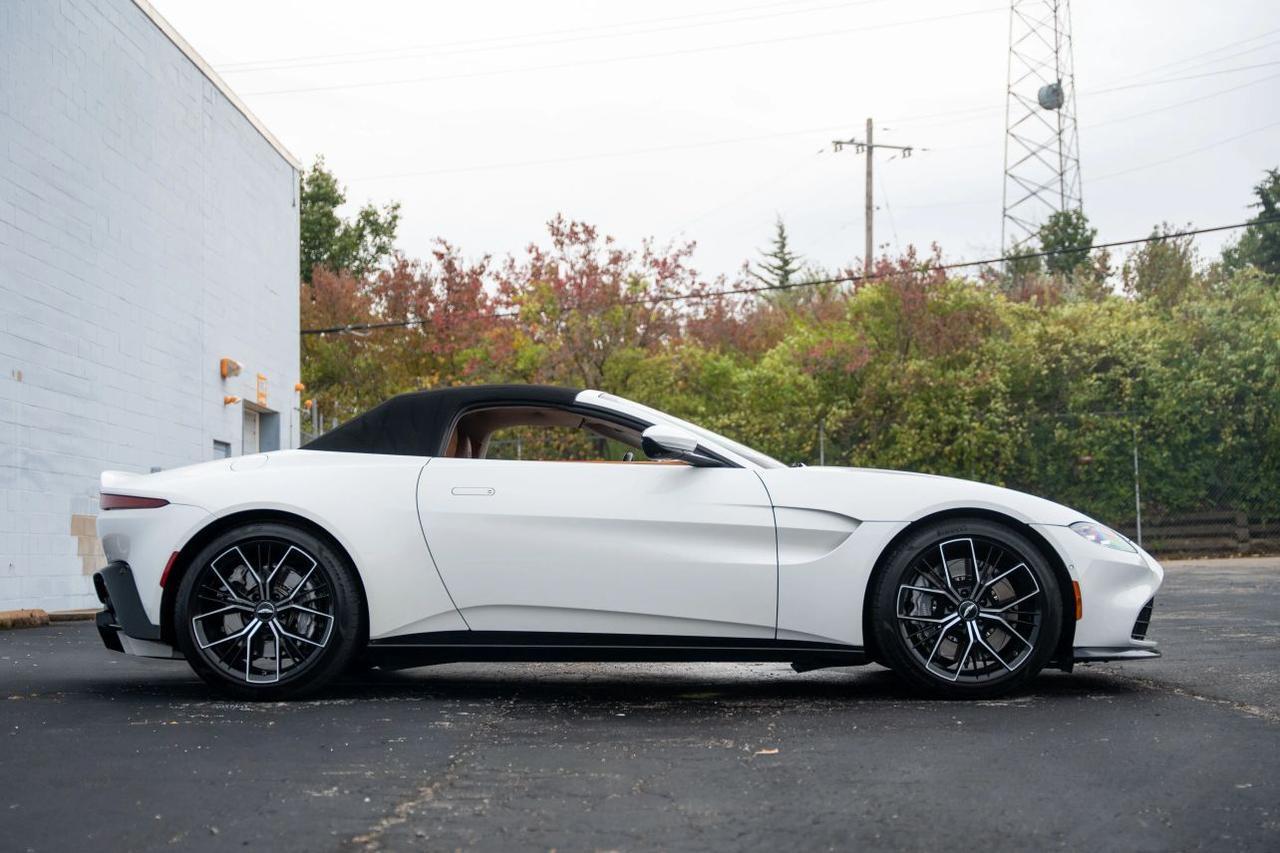 2021 Aston Martin Vantage Roadster Coupe 2D St. Louis MO