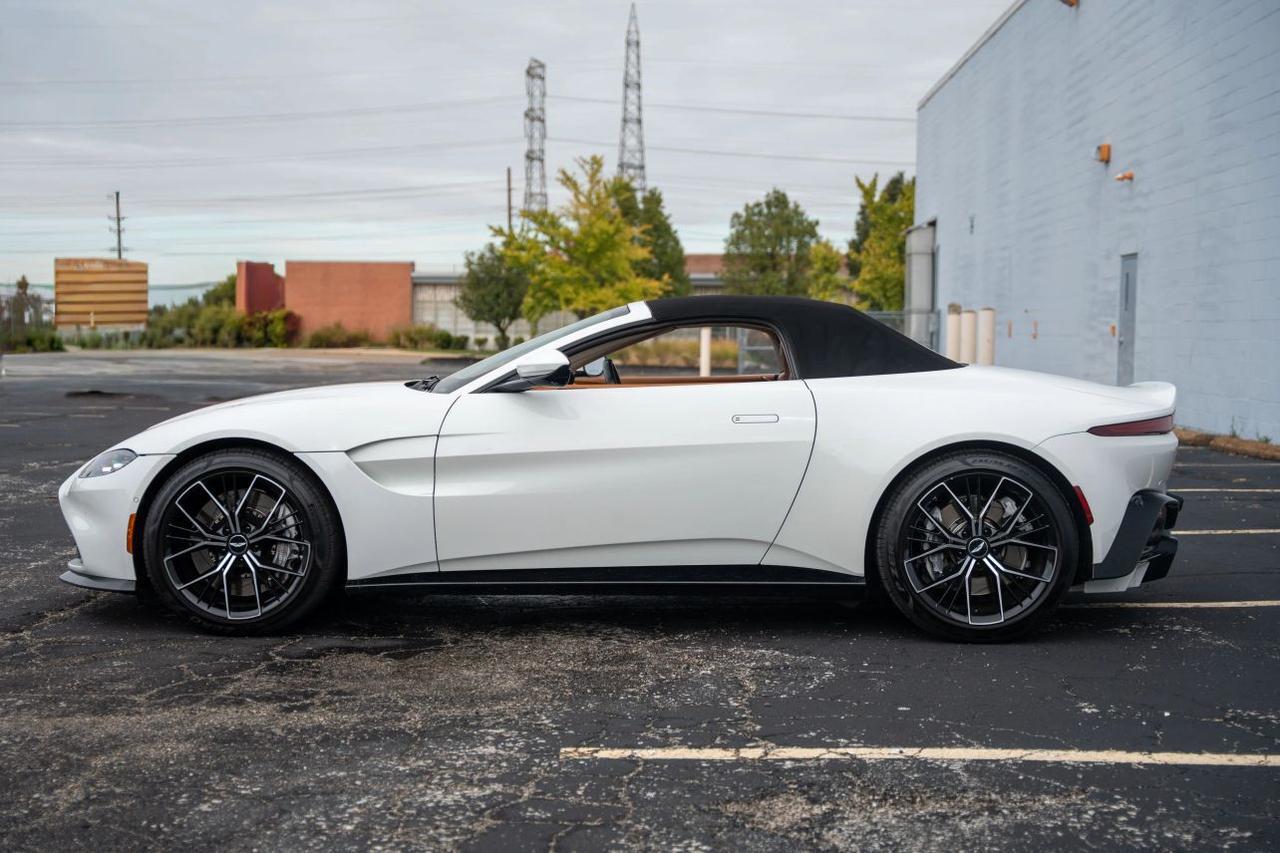 2021 Aston Martin Vantage Roadster Coupe 2D St. Louis MO