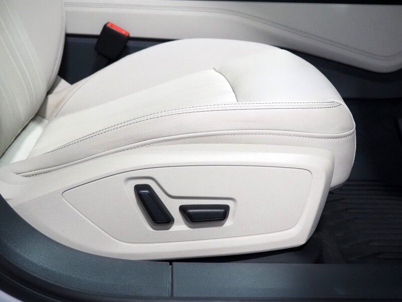 2021 Audi A6 Premium Plus 55 TFSI Quattro *BLACK OPTIC PKG, NAVIGATION, VIRTUAL COCKPIT, ADAPTIVE CRUISE, SAFETY ALERTS, 360 CAMERAS, PANO MOONROOF, LEATHER, HEATED SEATS/STEERING, 20 INCH WHEELS, BANG & OLUFSEN, WIRELESS CHARGING Round Rock TX
