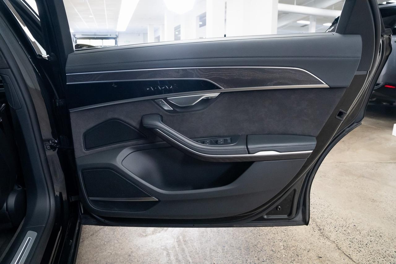 2021 Audi A8 4.0 Vented Seats Luxury Package Black Optic Package Portland OR