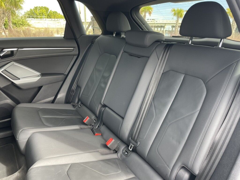 2021 Audi Q3 PREMIUM~CLEAN CARFAX~EXCELLENT CONDITION~ALUMINUM ROOF RAILS~APPROACH LIGHTS~BLIND SPOT WARNING~ELECTRONIC BRAKING SYSTEM~LEATHER SEATS~PANORAMIC MOONROOF / SUNROOF Sarasota FL
