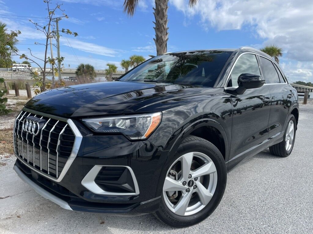 2021 Audi Q3 PREMIUM~CLEAN CARFAX~EXCELLENT CONDITION~ALUMINUM ROOF RAILS~APPROACH LIGHTS~BLIND SPOT WARNING~ELECTRONIC BRAKING SYSTEM~LEATHER SEATS~PANORAMIC MOONROOF / SUNROOF Sarasota FL