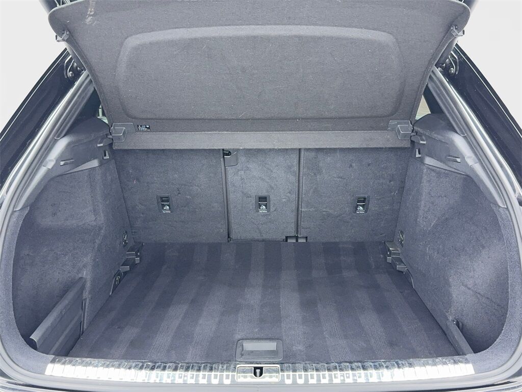 2021 Audi Q3 Premium CAM,PANO,HTD STS,BLIND SPOT,18&quot; WLS Plano TX