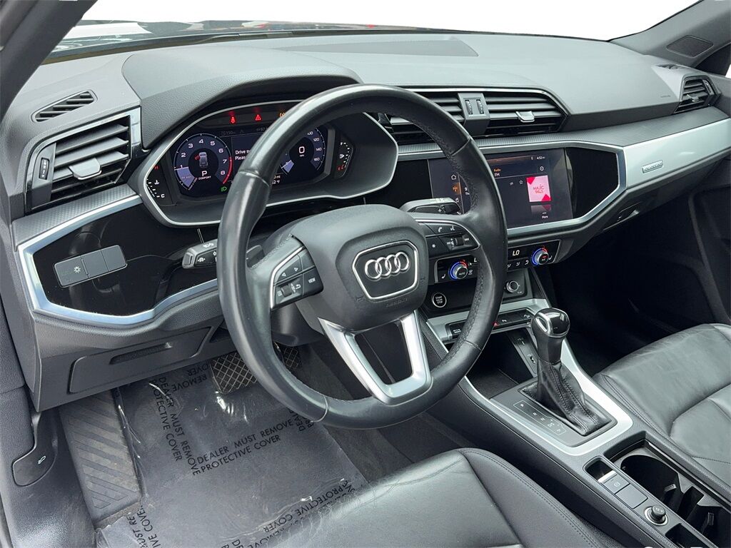 2021 Audi Q3 Premium CAM,PANO,HTD STS,BLIND SPOT,18&quot; WLS Plano TX