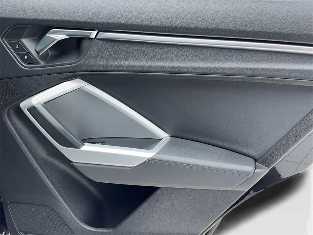 2021 Audi Q3 Premium CAM,PANO,HTD STS,BLIND SPOT,18&quot; WLS Plano TX