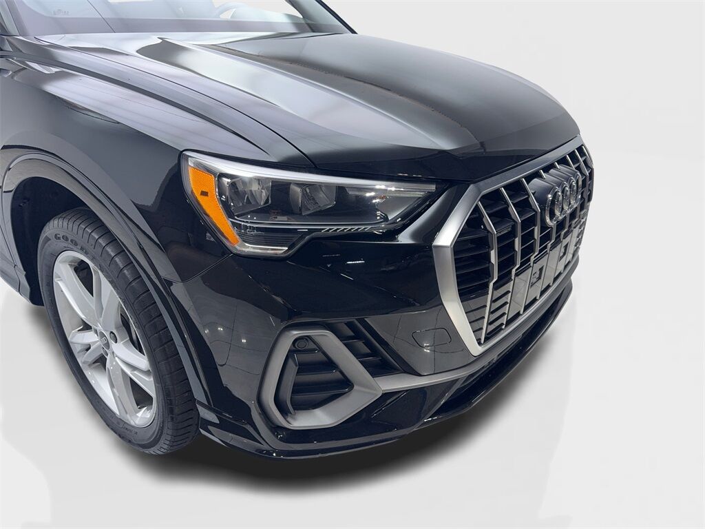 2021 Audi Q3 Premium CAM,PANO,HTD STS,BLIND SPOT,18&quot; WLS Irving TX