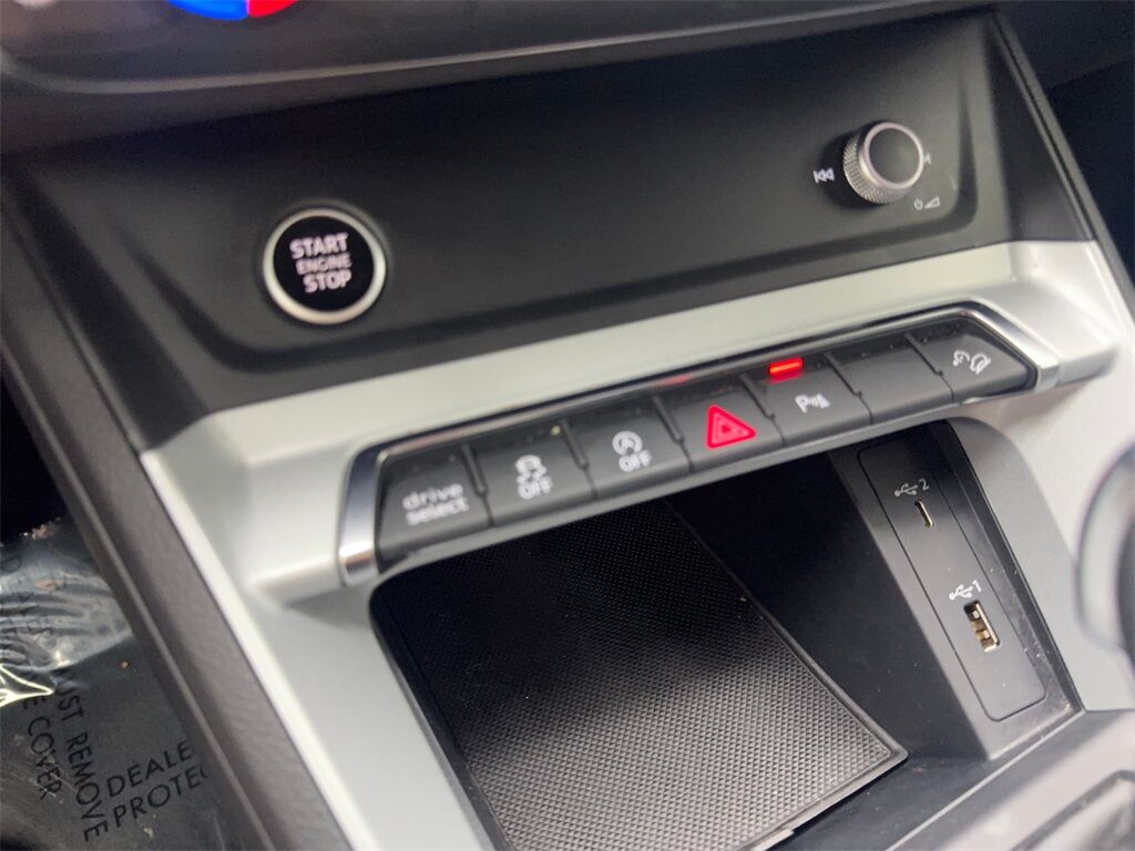 2021 Audi Q3 Premium CAM,PANO,HTD STS,BLIND SPOT,18&quot; WLS Irving TX