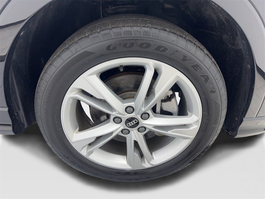 2021 Audi Q3 Premium CAM,PANO,HTD STS,BLIND SPOT,18&quot; WLS Irving TX