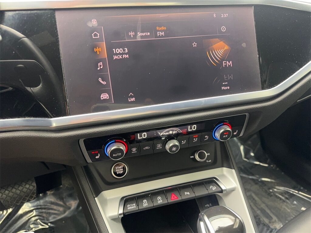 2021 Audi Q3 Premium CAM,PANO,HTD STS,BLIND SPOT,18&quot; WLS Irving TX