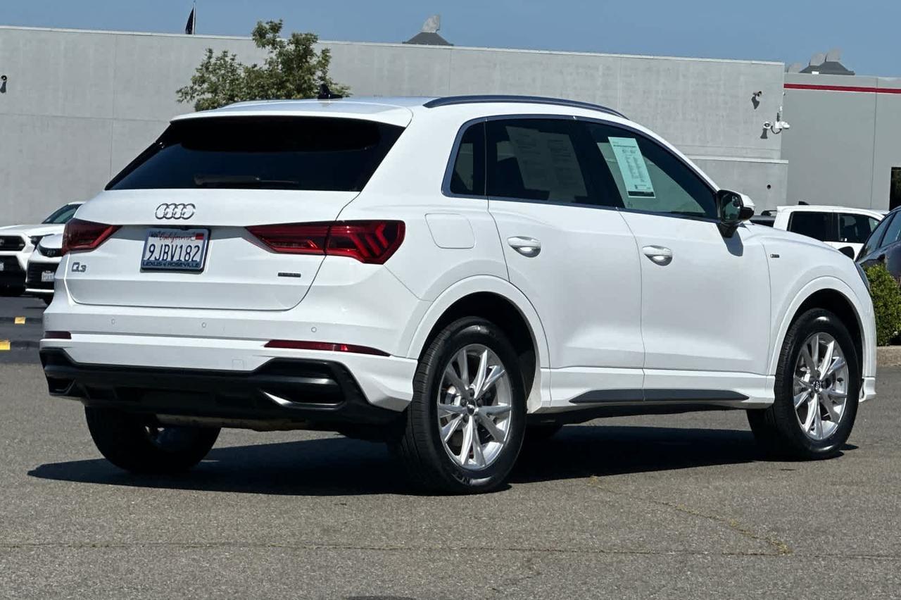 2021 Audi Q3 S line Premium