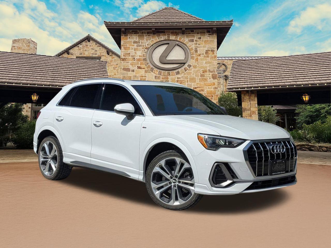 2021 Audi Q3 S line Premium