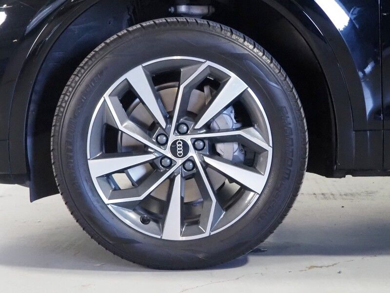 2021 Audi Q5 Premium Plus 45 TFSI Quattro *VIRTUAL COCKPIT, ADAPTIVE CRUISE, SAFETY ALERTS, 360 VIEW CAMERAS, COLOR TOUCHSCREEN, PANORAMA MOONROOF, LEATHER, HEATED SEATS/STEERING, POWER LIFTGATE, ADVANCED KEY, WIRELESS CHARGING, APPLE CARPLAY Round Rock TX