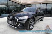 2021 Audi Q5 Premium Plus / AWD / Power & Heated Leather Seats / Heated Steering Wheel / Panoramic Sunroof / Adaptive Cruise / Lane Depart & Blind Spot Alert / 360 Camera / Apple CarPlay & Android Auto / USB Input / 28 MPG
