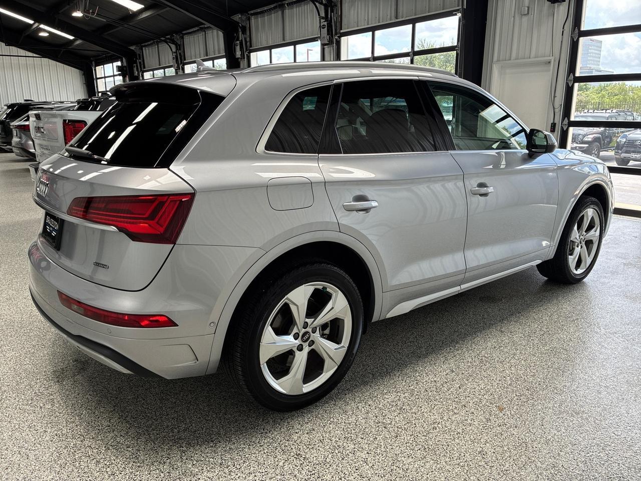 2021 Audi Q5 Prestige, 20in Wheels