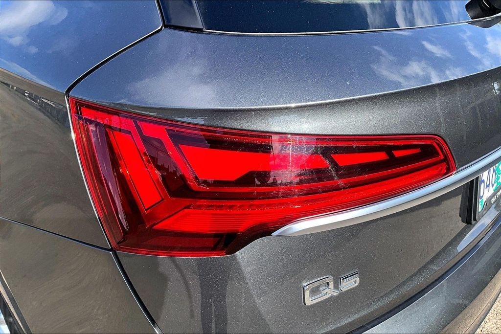 2021 Audi Q5 e 55 Premium OR