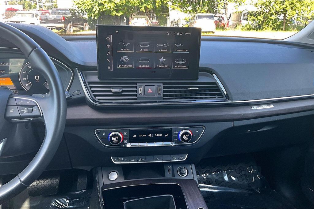 2021 Audi Q5 e 55 Premium OR