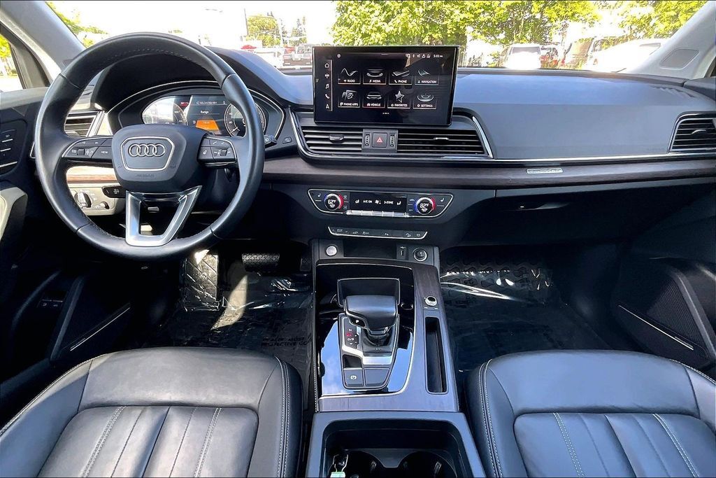 2021 Audi Q5 e 55 Premium OR
