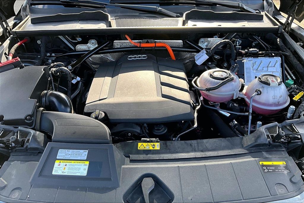 2021 Audi Q5 e 55 Premium OR