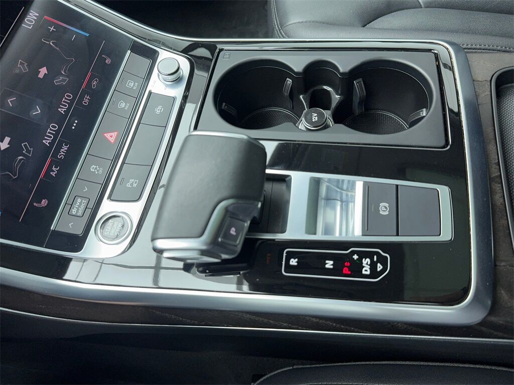 2021 Audi Q7 45 Premium NAV,CAM,PANO,HTD STS,BLIND SPOT,3RD ROW Plano TX