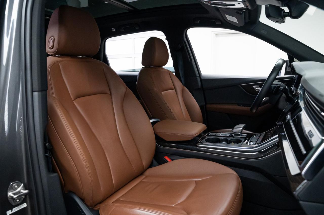 2021 Audi Q7 55 Premium quattro Audi Virtual Cockpit Panoramic Roof Portland OR