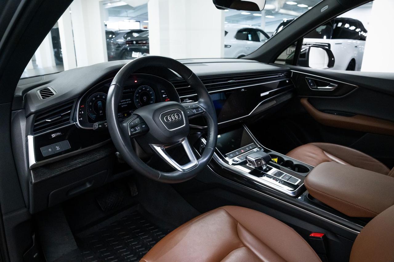 2021 Audi Q7 55 Premium quattro Audi Virtual Cockpit Panoramic Roof Portland OR