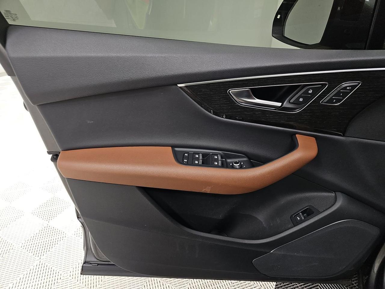 2021 Audi Q7 55 Premium quattro Audi Virtual Cockpit Panoramic Roof Portland OR