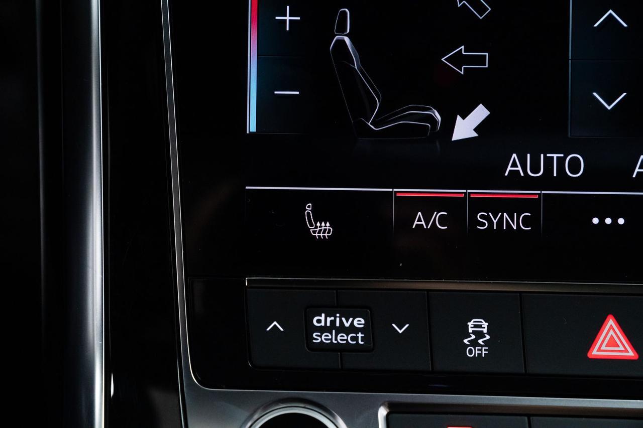 2021 Audi Q7 55 Premium quattro Audi Virtual Cockpit Panoramic Roof Portland OR