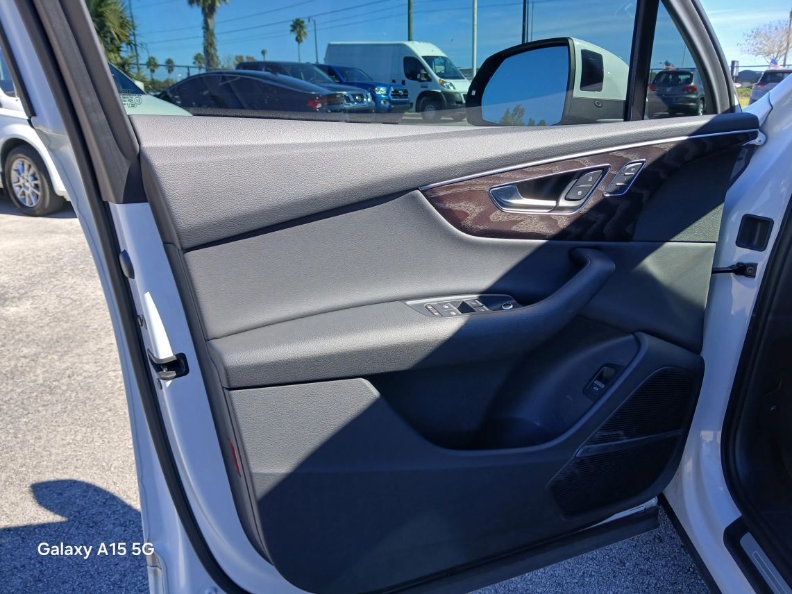 2021 Audi Q7 55 TFSI Premium Plus Sport Utility 4D Maitland FL