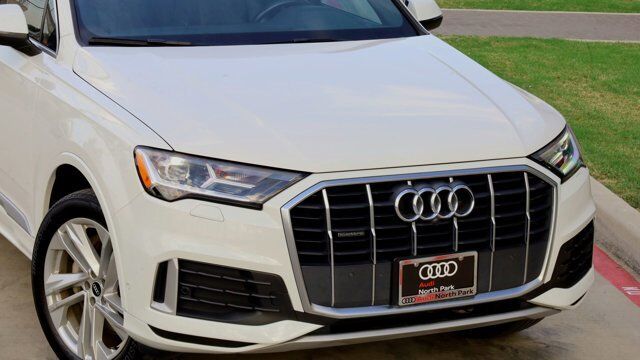 2021 Audi Q7 Premium Plus