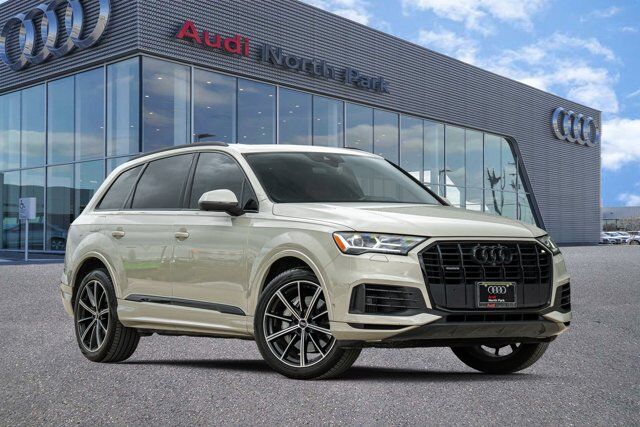 2021 Audi Q7 Premium Plus