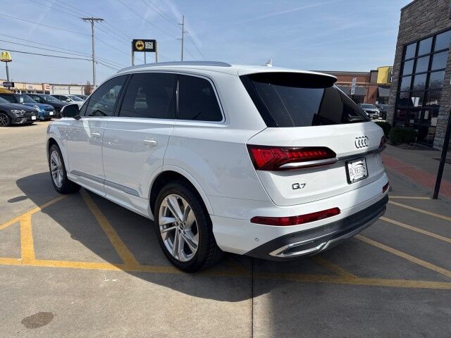 2021 Audi Q7 Premium Plus