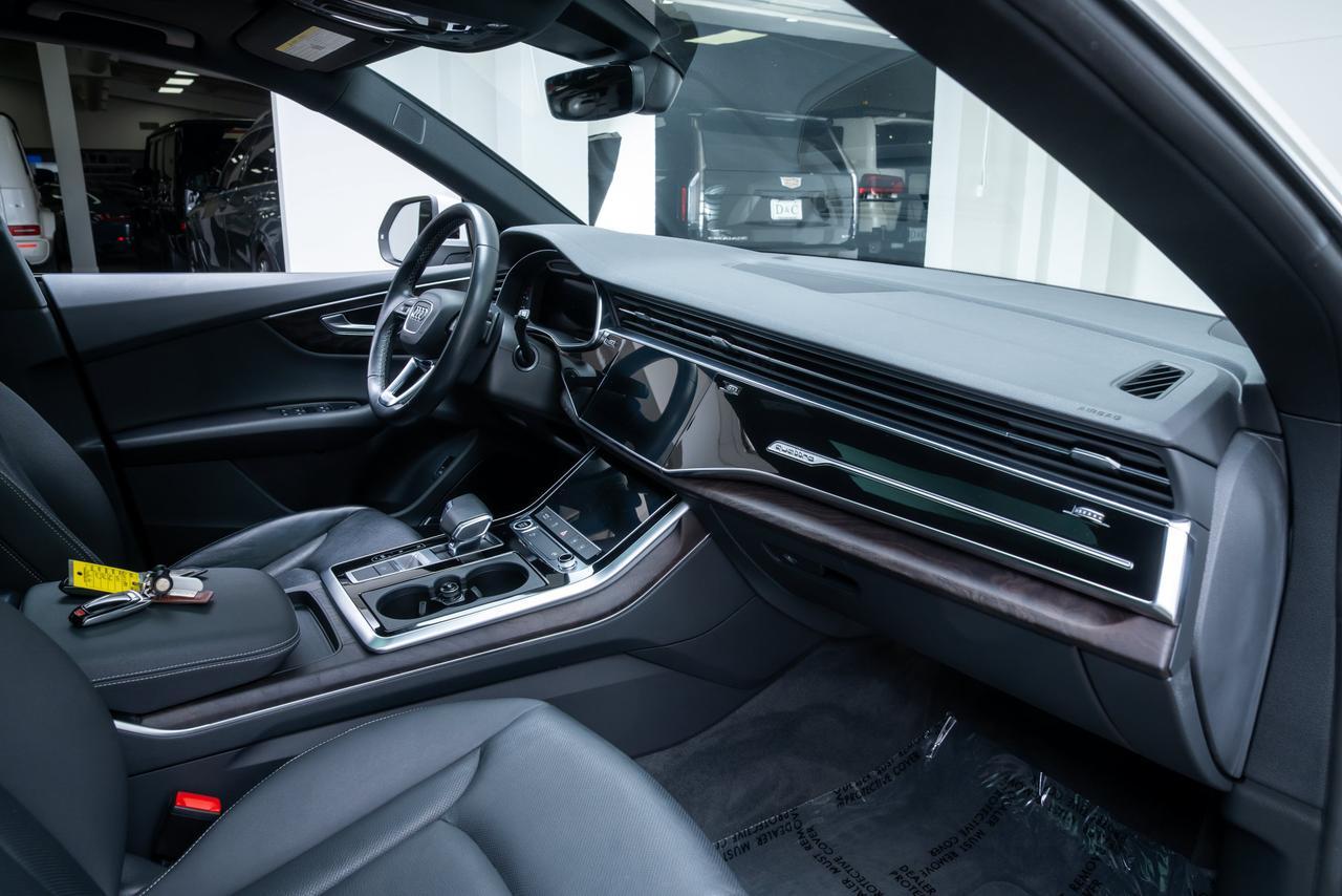 2021 Audi Q8 55 Premium Plus 1-Owner / Executive Package Portland OR