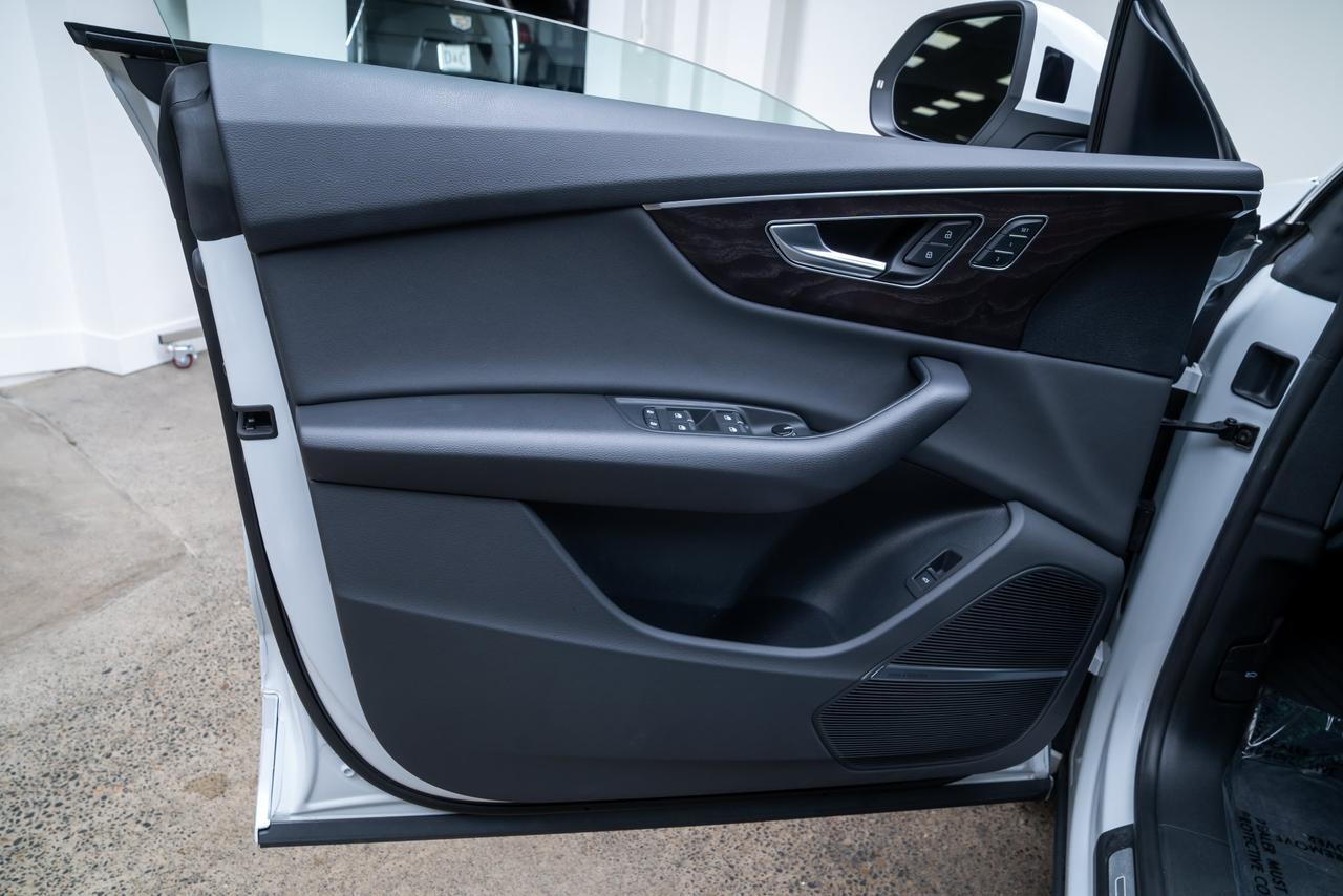 2021 Audi Q8 55 Premium Plus 1-Owner / Executive Package Portland OR