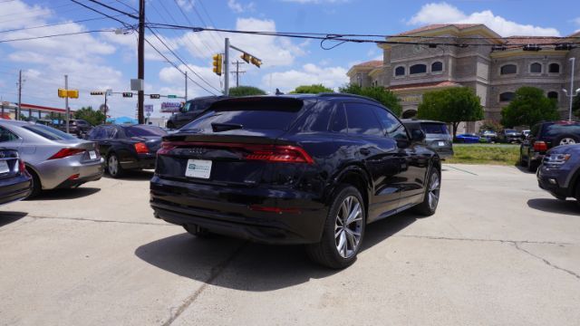 2021 Audi Q8 Premium 55 TFSI quattro Tiptronic Laredo TX