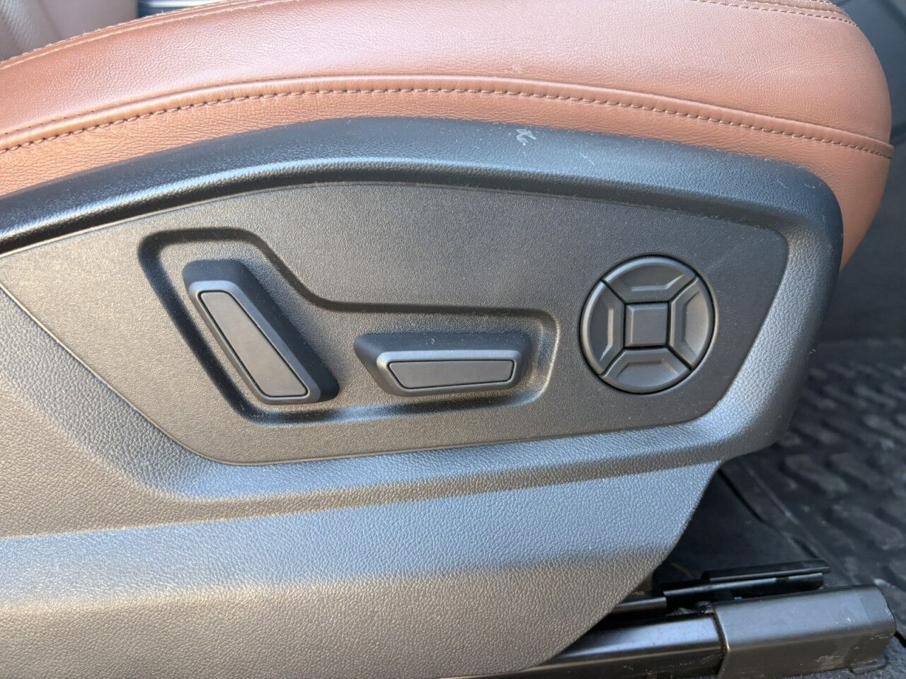 2021 Audi Q8 Premium Plus Fitchburg MA